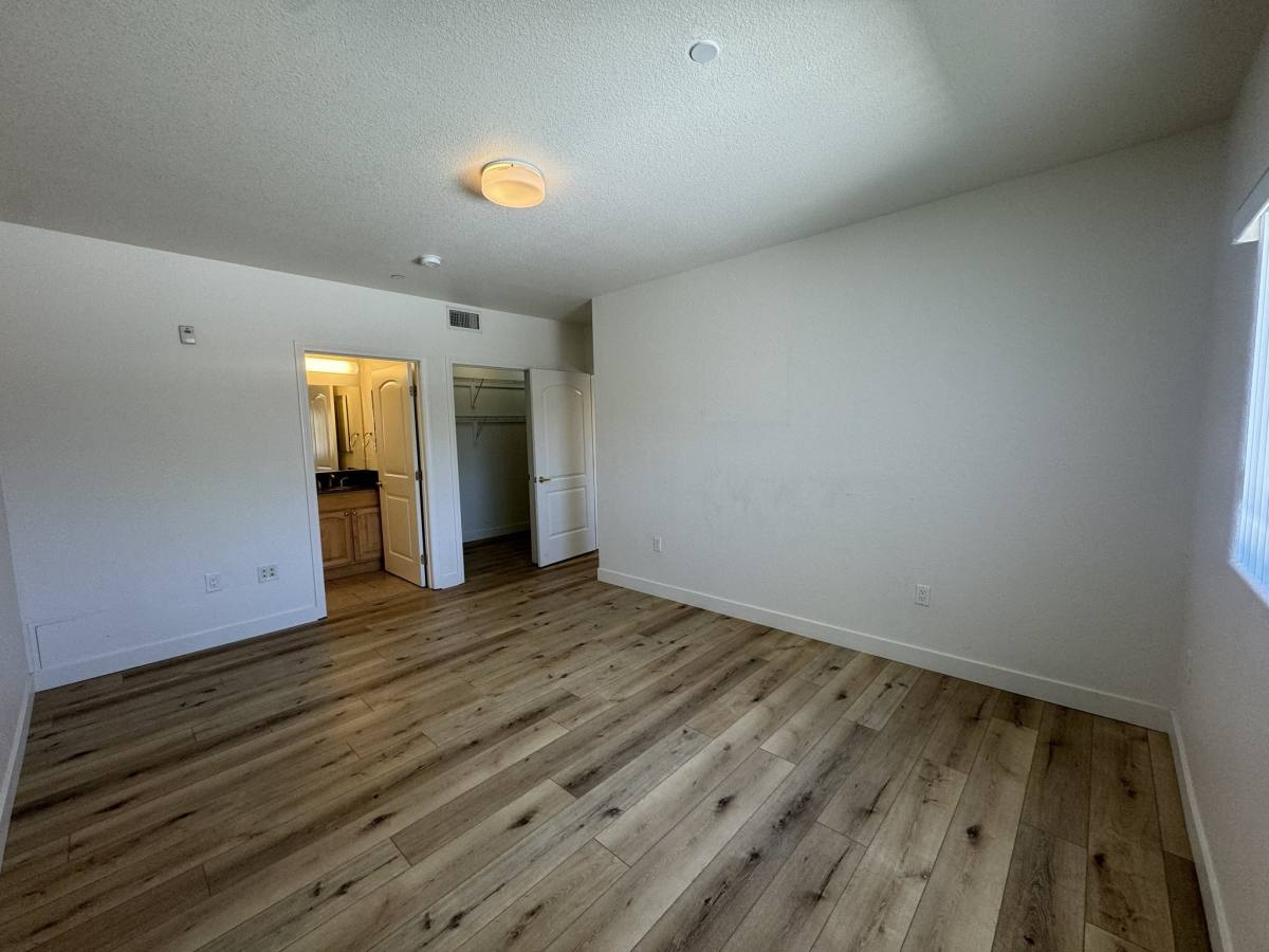 Apartment for rent at 4077 Inglewood Blvd #3, Los Angeles, CA 90066