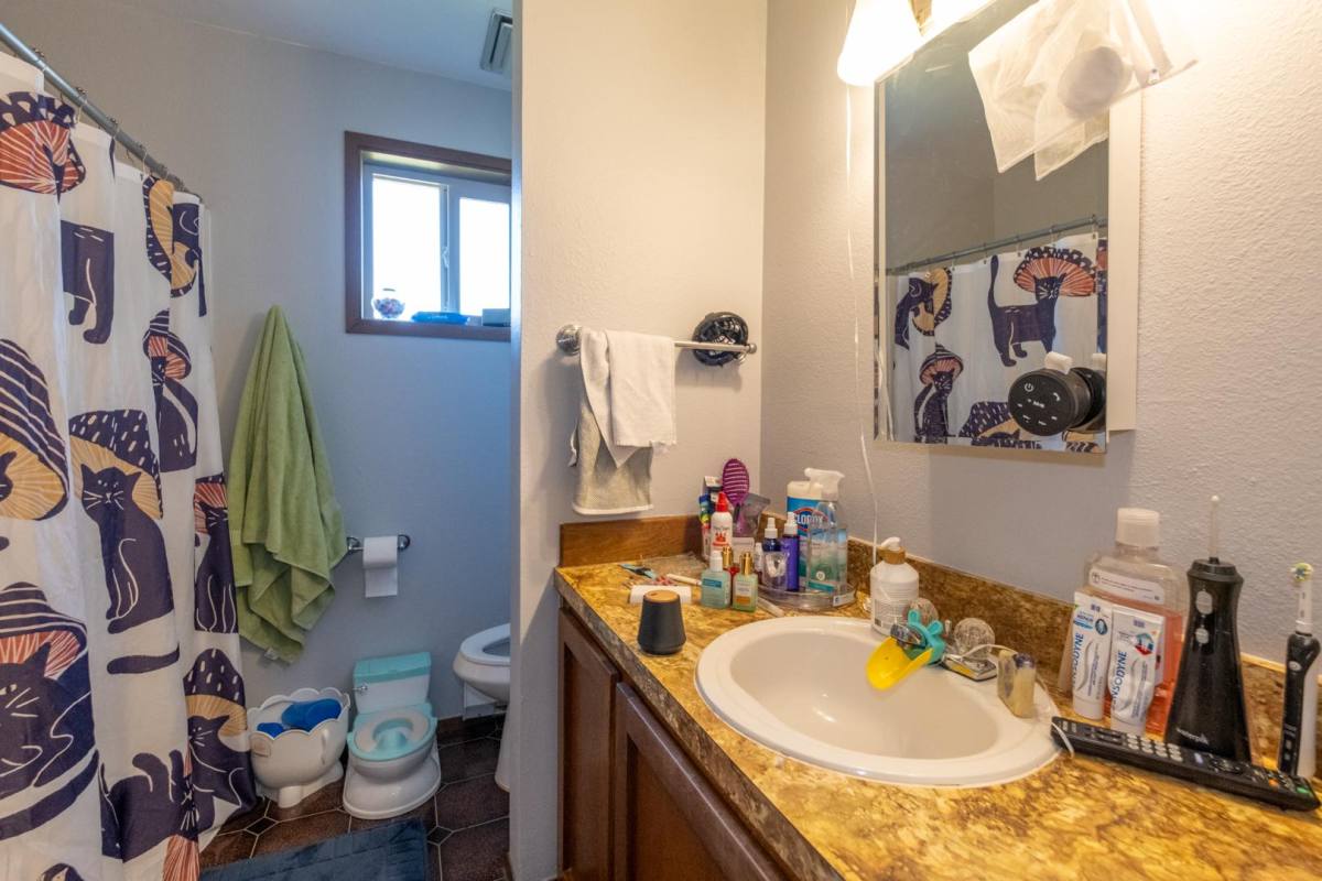 Apartment for rent at 5738 2nd Ave #5, Ferndale, WA 98248