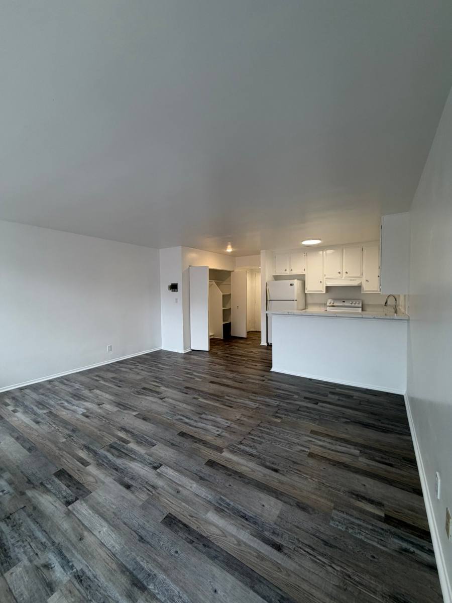 Apartment for rent at 1825 N Gramercy Place #311, Los Angeles, CA 90028