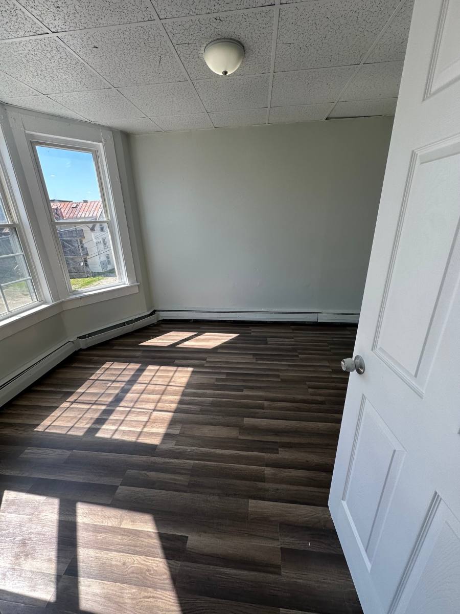 Apartment for rent at 54 Knox St #3, Lewiston, ME 04240