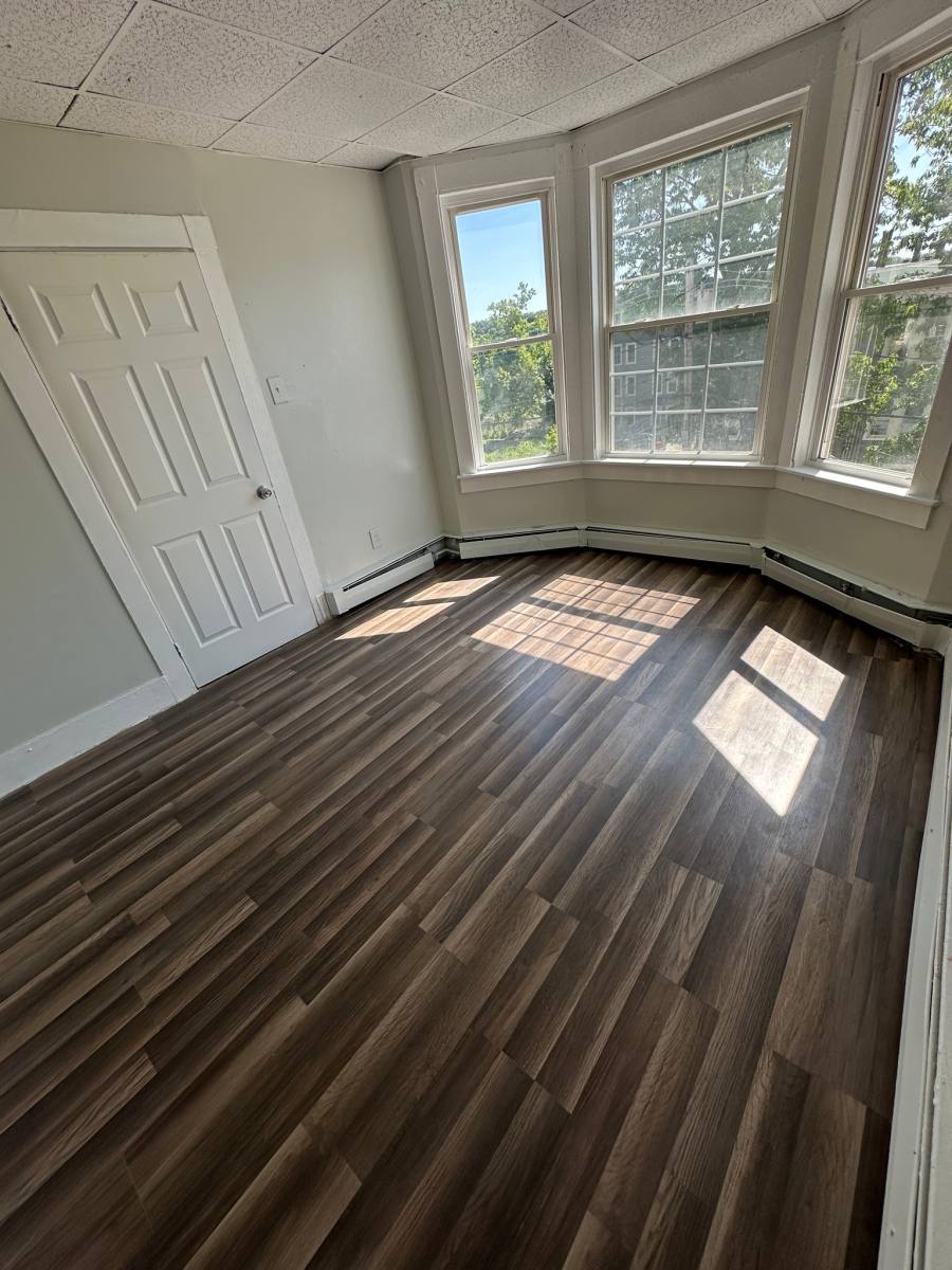 Apartment for rent at 54 Knox St #3, Lewiston, ME 04240