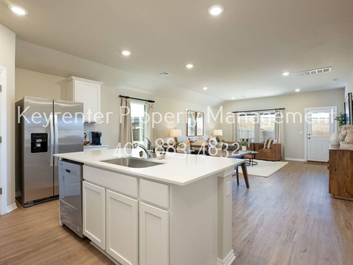 House for rent at 2809 Tracys Manor, Yukon, OK 73099