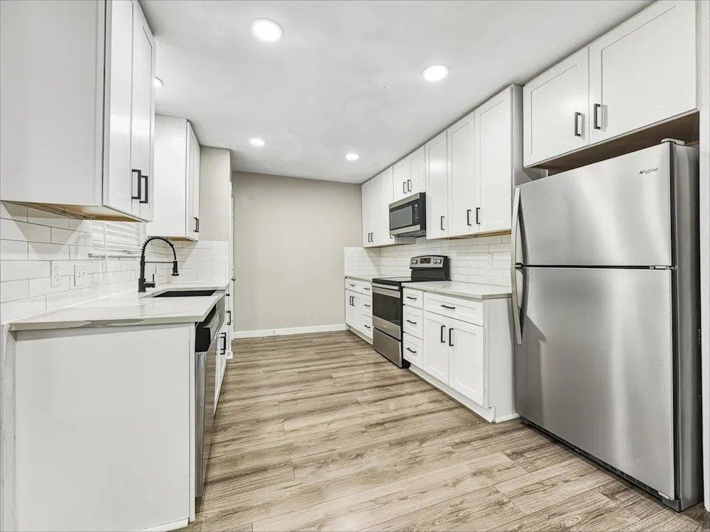 Townhouse for rent at 213 W 5th St, Weatherford, TX 76086