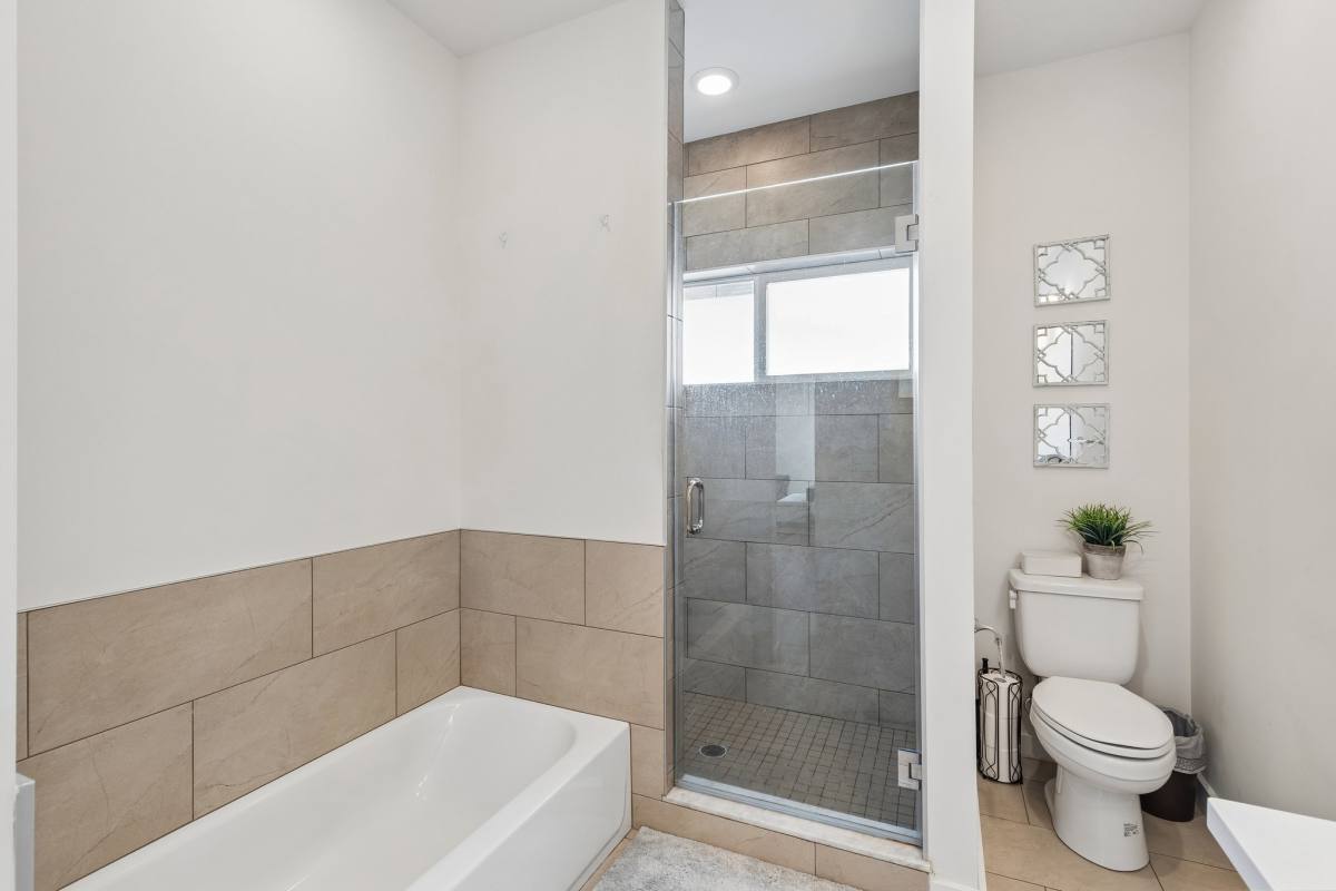 House for rent at 1628 N 5th St, Philadelphia, PA 19122