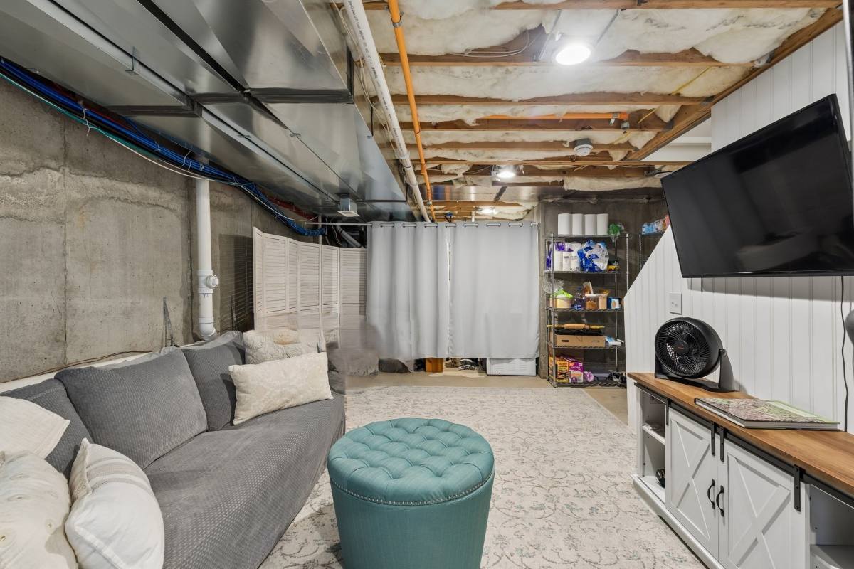 House for rent at 1628 N 5th St, Philadelphia, PA 19122