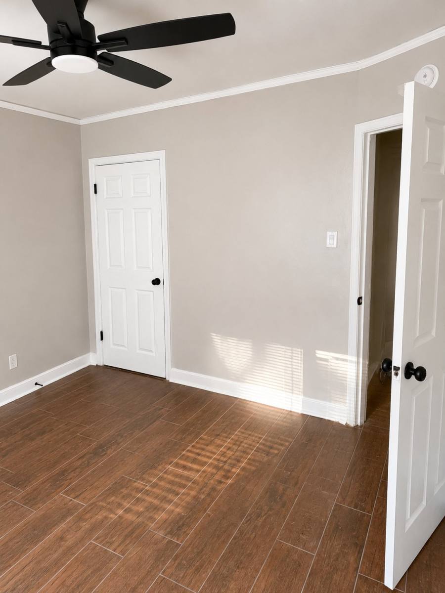 House for rent at 1040 S Highland St, Memphis, TN 38111