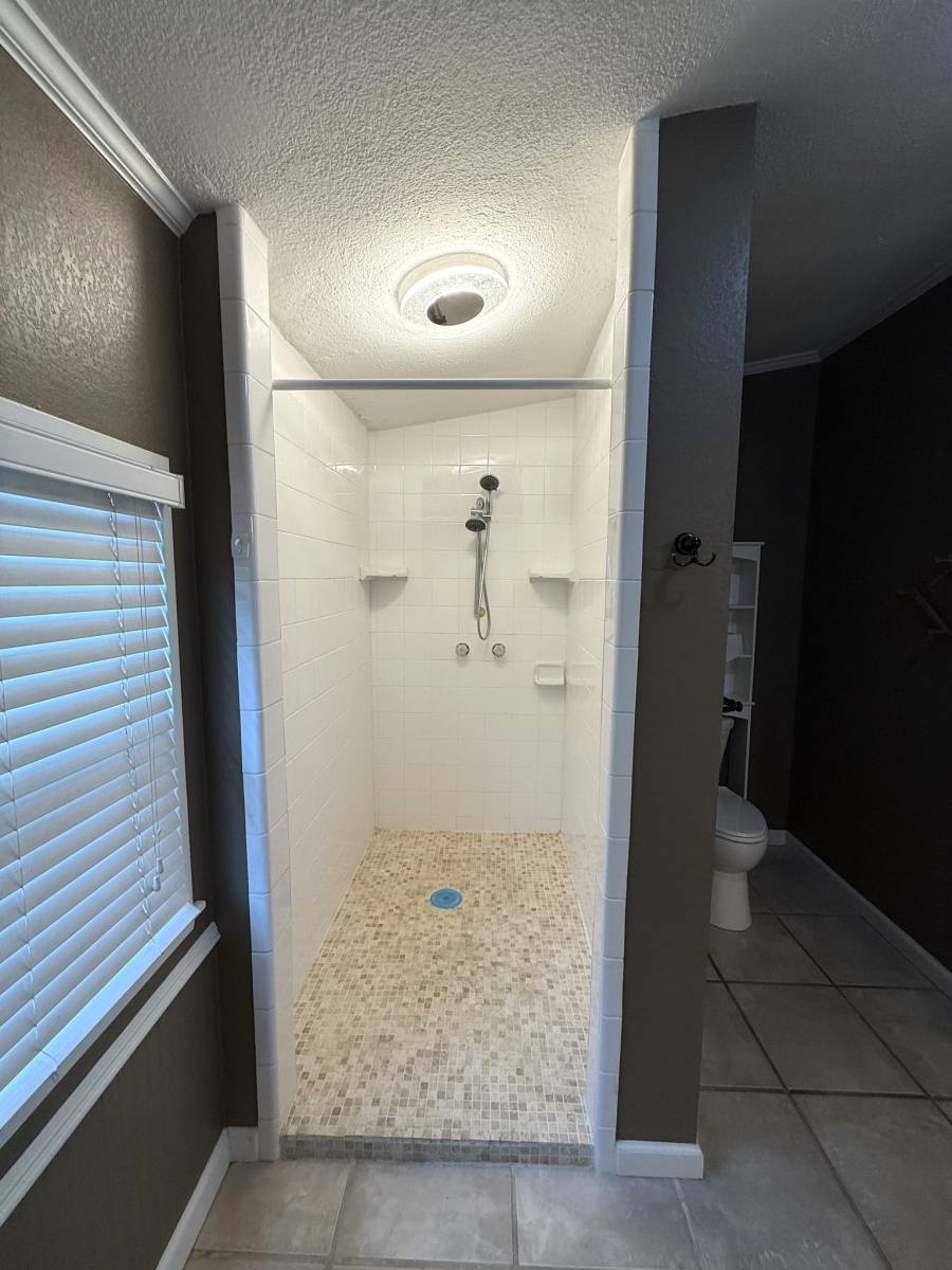 House for rent at 212 Thornton Lane, Pipe Creek, TX 78063