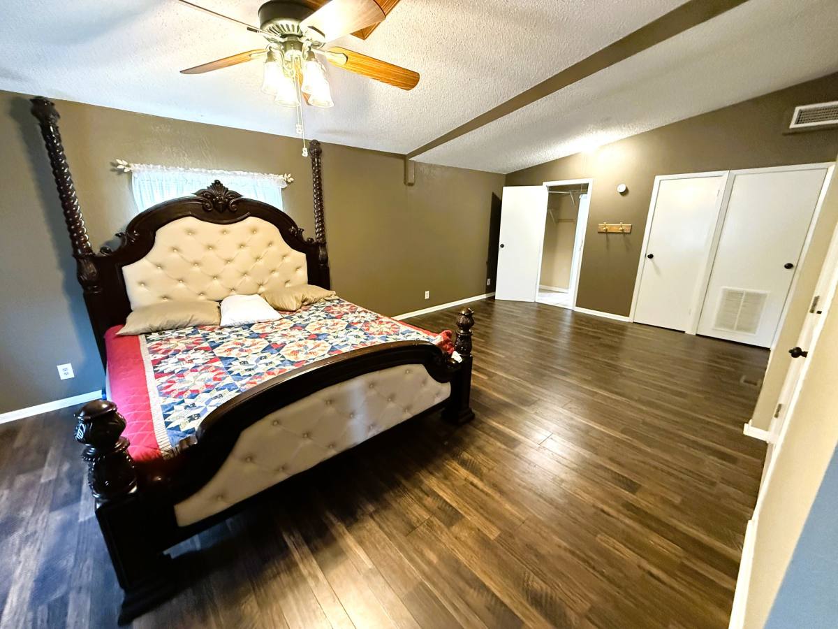 House for rent at 212 Thornton Lane, Pipe Creek, TX 78063