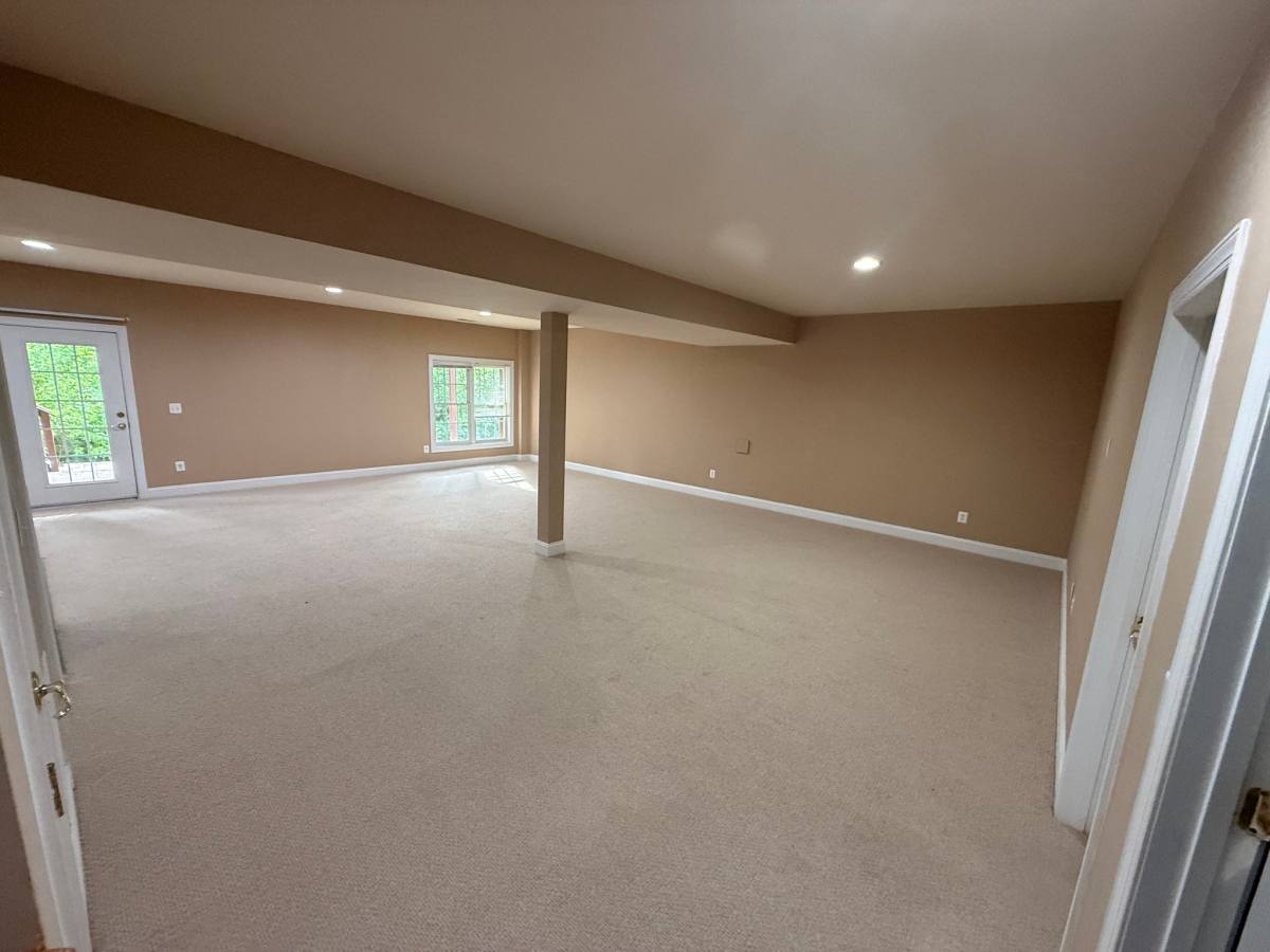Apartment for rent at 8010 Tysons Oaks Court, Gainesville, VA 20155