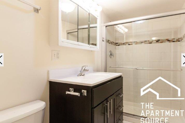 Apartment for rent at 877 W Lill Ave #3, Chicago, IL 60614