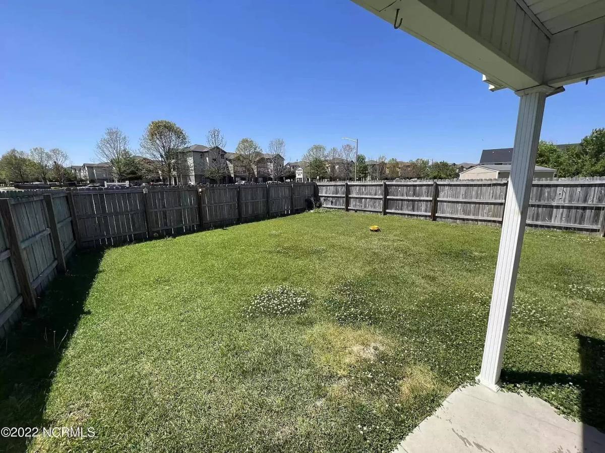 Townhouse for rent at 2204 Chavis Dr #B, Greenville, NC 27858