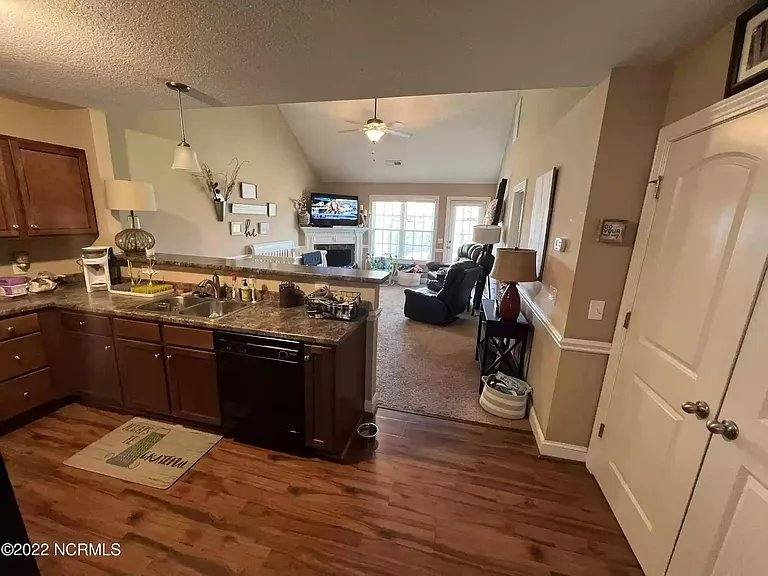 Townhouse for rent at 2204 Chavis Dr #B, Greenville, NC 27858