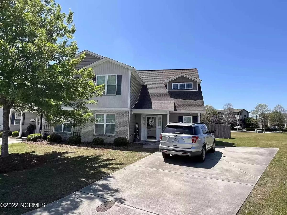 Townhouse for rent at 2204 Chavis Dr #B, Greenville, NC 27858