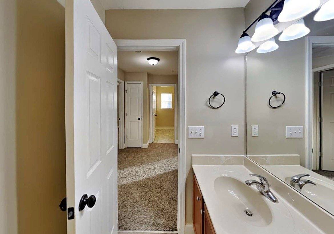 House for rent at 380 Roseglen Dr, Marietta, GA 30066