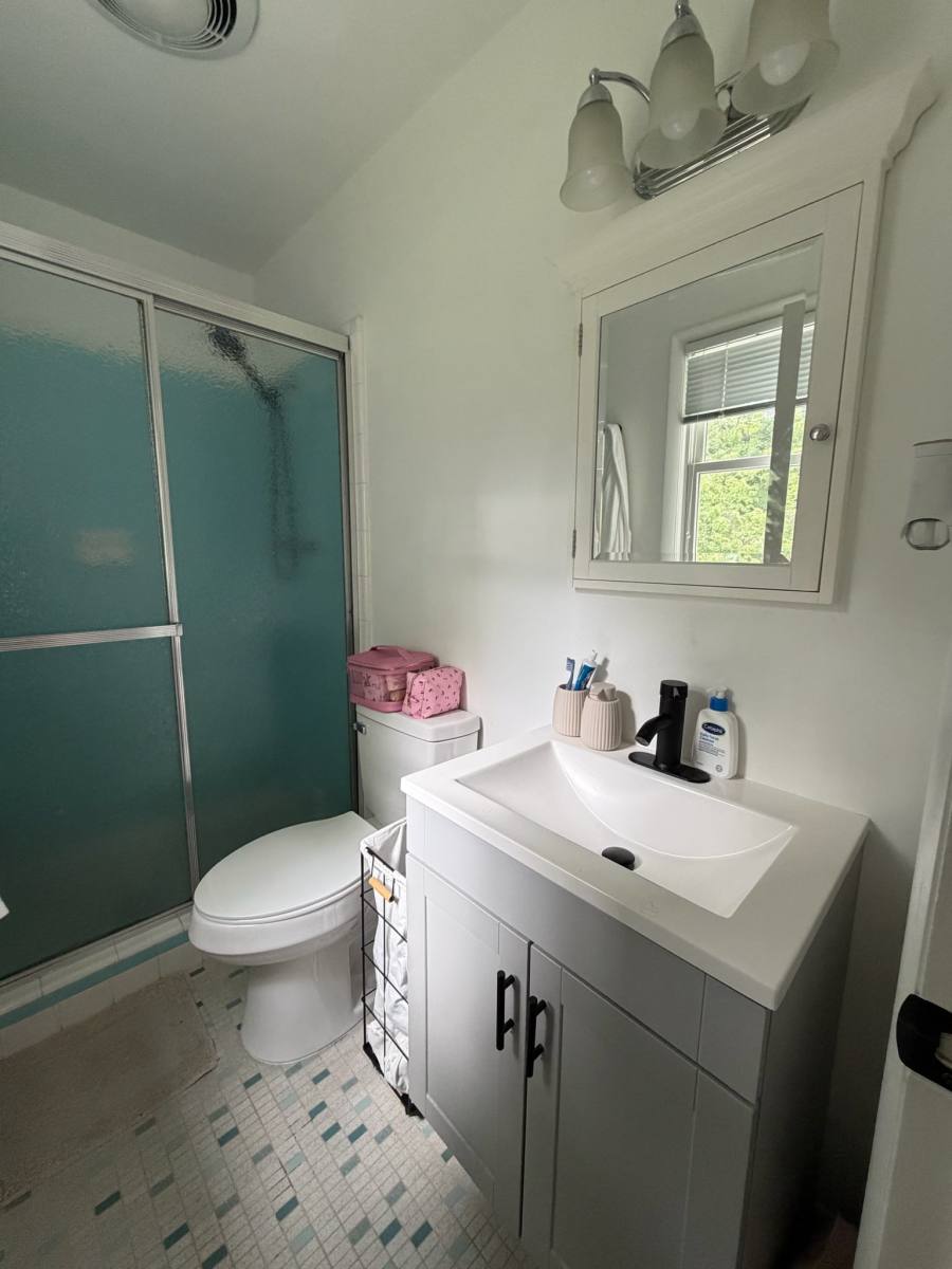 House for rent at 8420 Berea Dr, Vienna, VA 22180