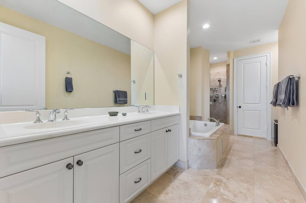 Townhouse for rent at 41 Via Floresta Dr, Boca Raton, FL 33487
