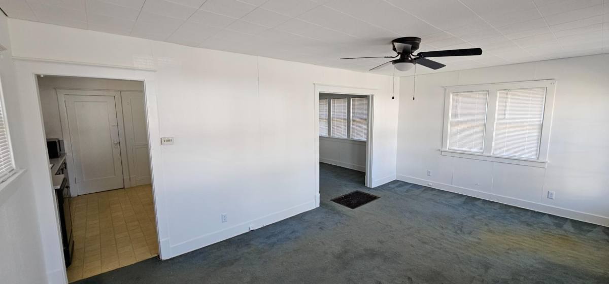House for rent at 110 W 12th St, Wellington, KS 67152