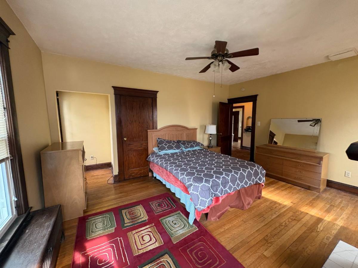 Apartment for rent at 639 Mulberry Ave #B, Clarksburg, WV 26301