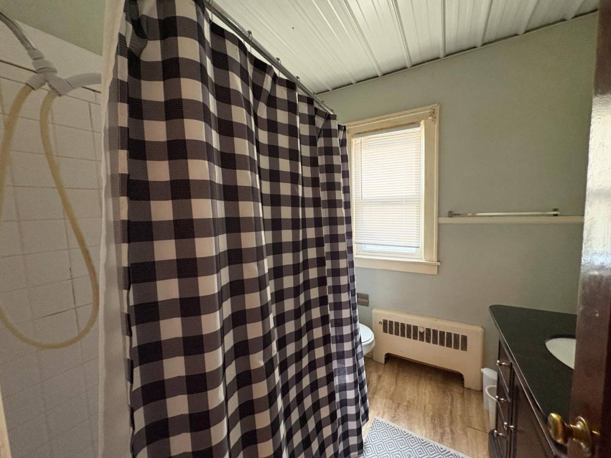 Apartment for rent at 639 Mulberry Ave #B, Clarksburg, WV 26301