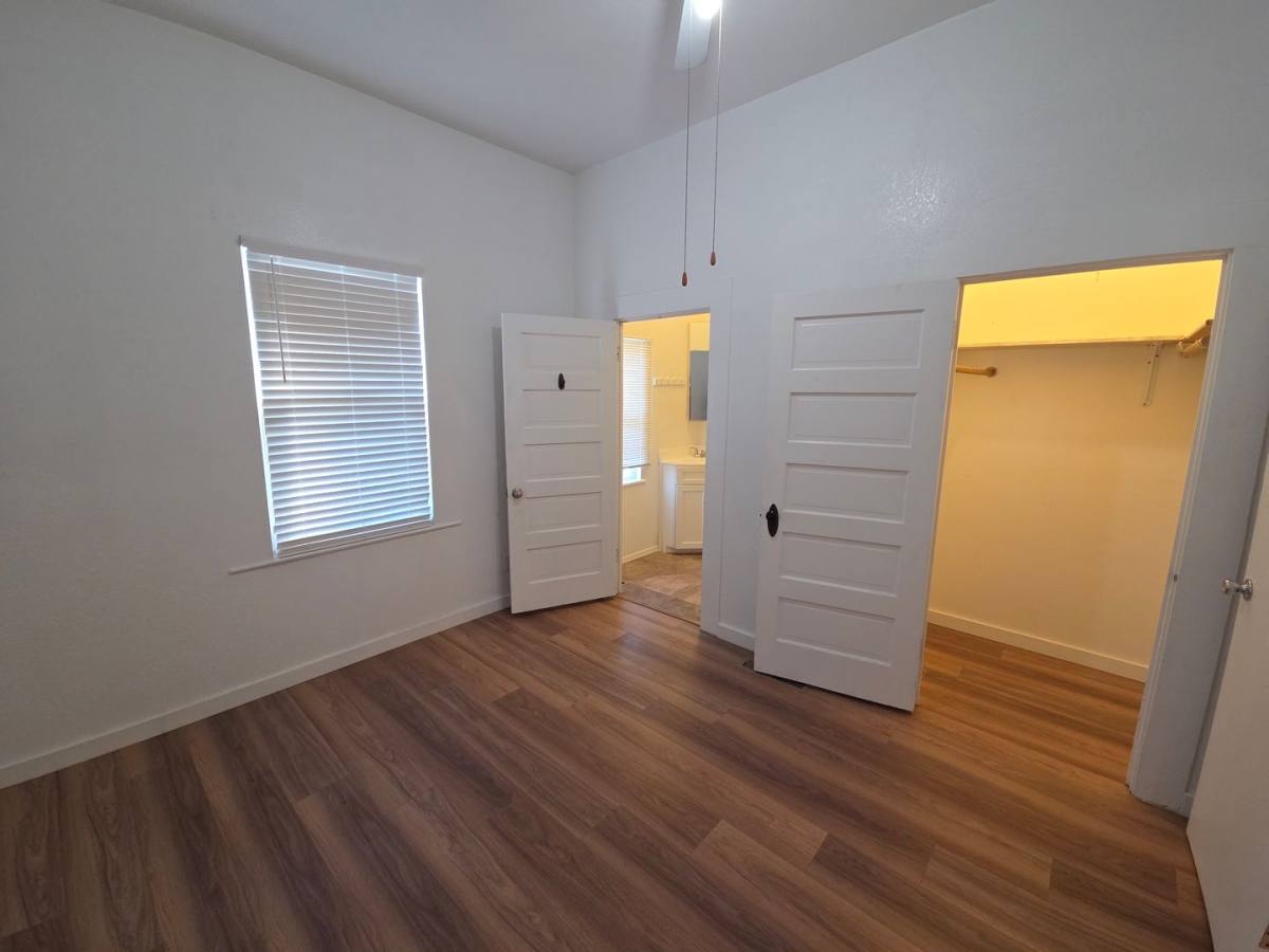 House for rent at 407 6th St, Gustine, CA 95322