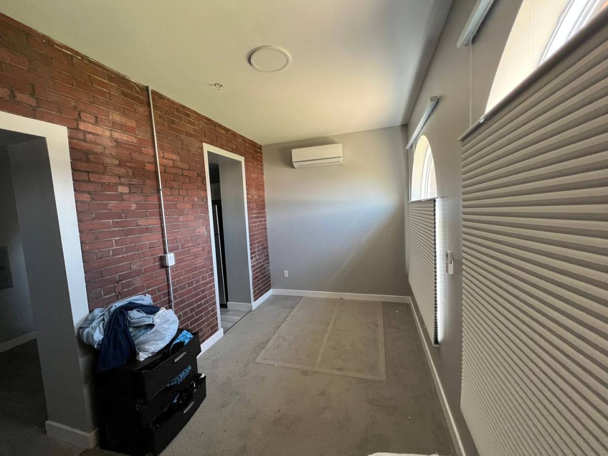 Apartment for rent at 16 Holland Ave, Braddock, PA 15104