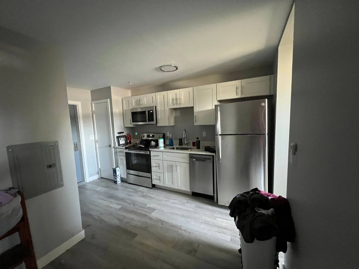 Apartment for rent at 16 Holland Ave, Braddock, PA 15104