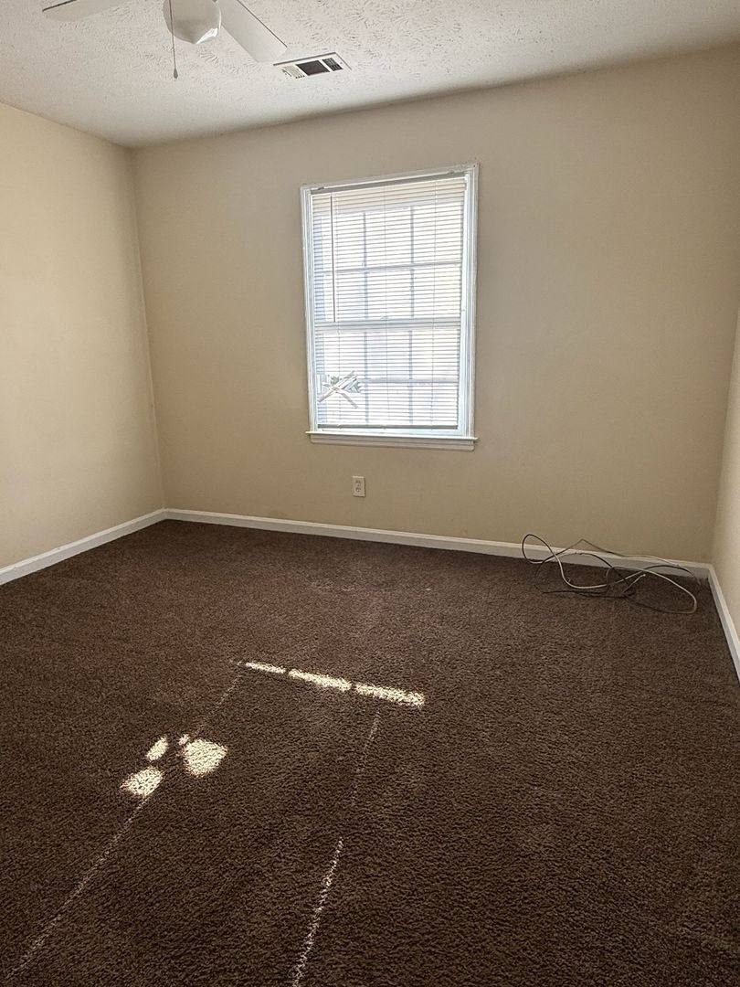Apartment for rent at 10100 10102 Huntcliff, Covington, GA 30014