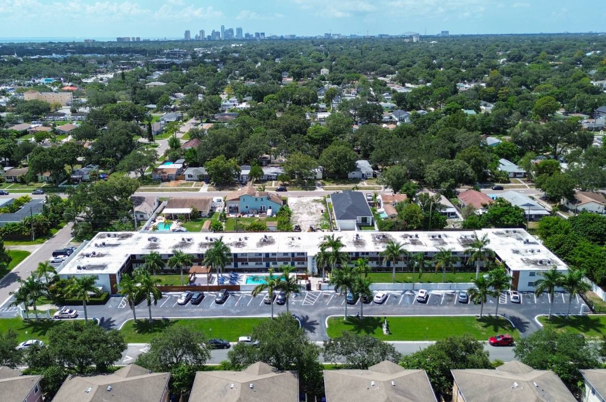 Apartment for rent at 550 50th Ave N #34, Saint Petersburg, FL 33703