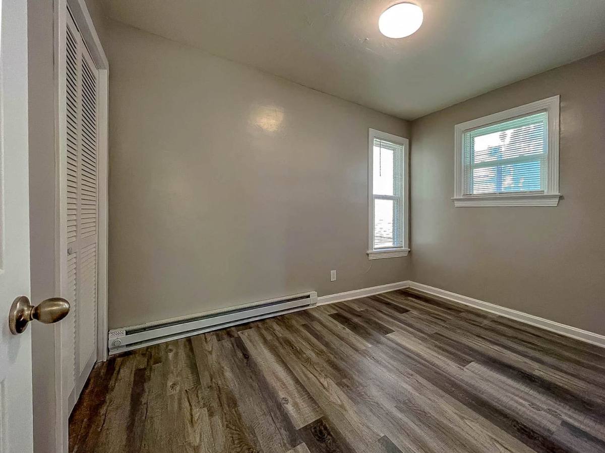 Apartment for rent at 862 Kenmore Blvd, Akron, OH 44314