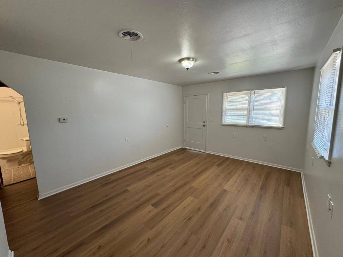 Apartment for rent at 610 E 15th #1, Hutchinson, KS 67501