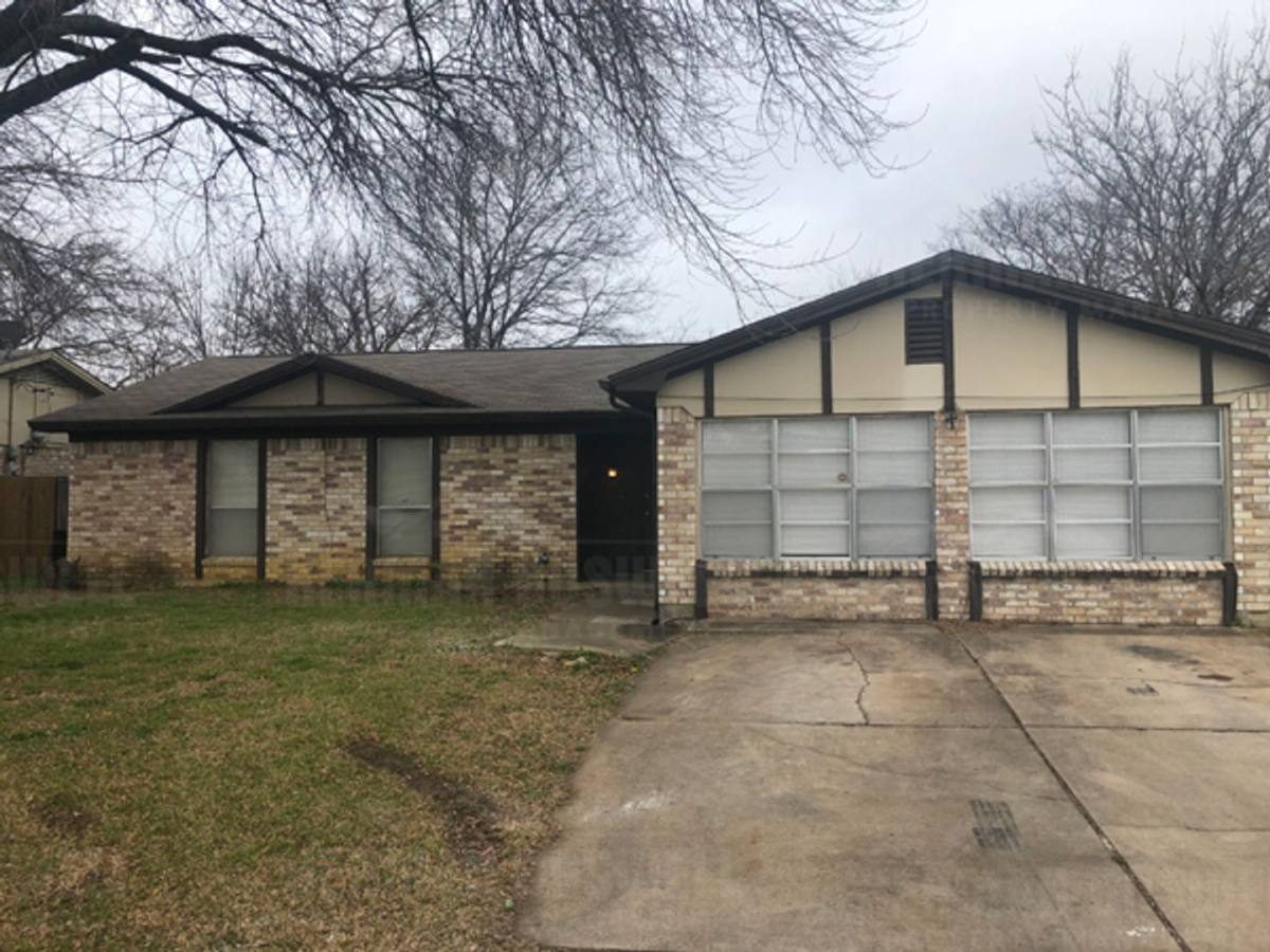 House for rent at 4702 Green Hollow, Arlington, TX 76017