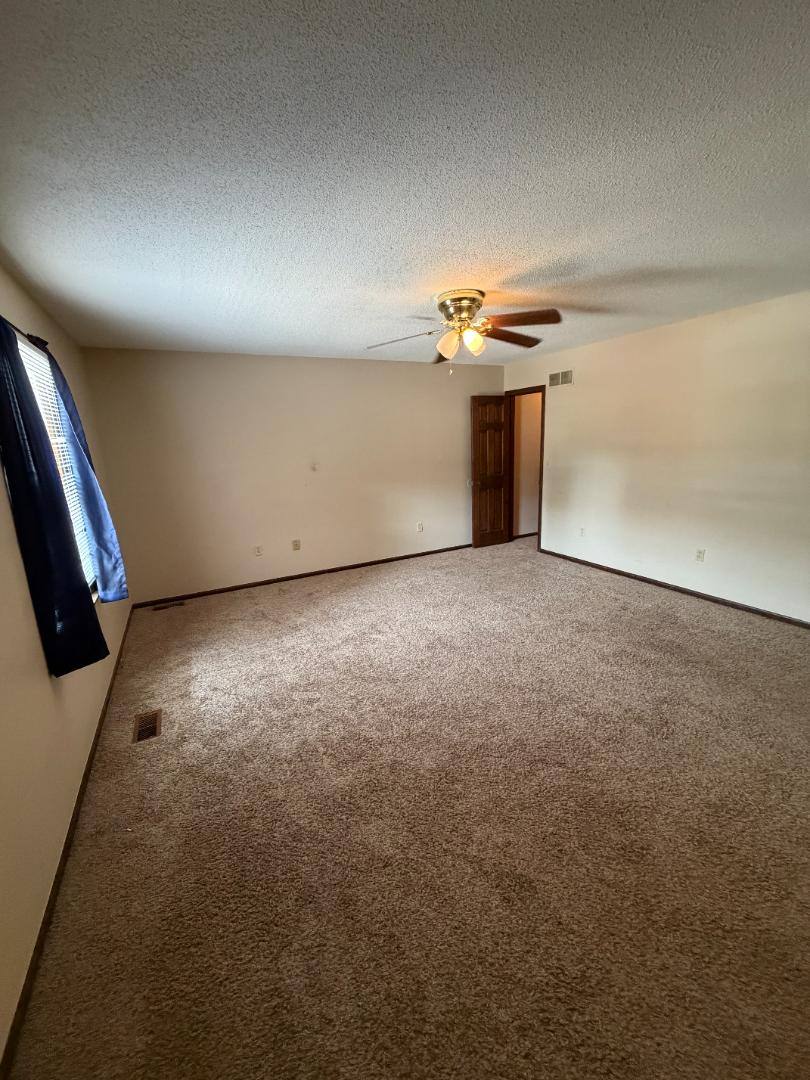 Townhouse for rent at 117 Ventura Ave #11, Jefferson City, MO 65109