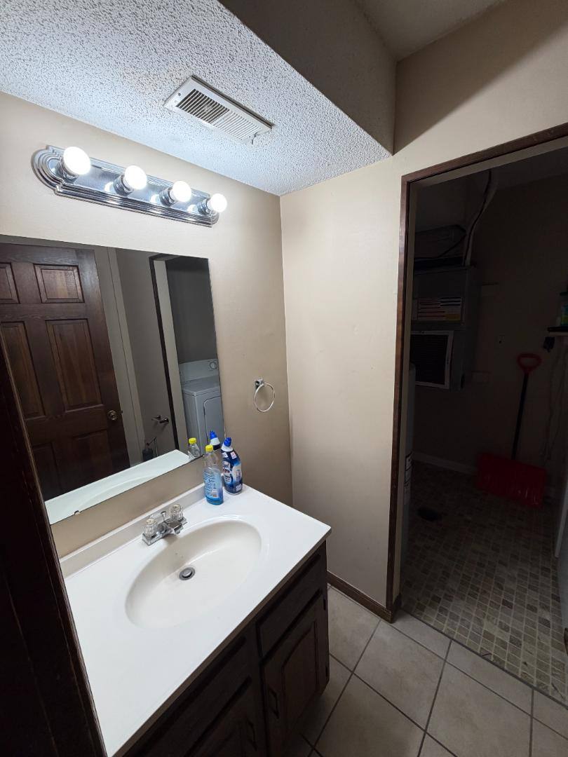 Townhouse for rent at 117 Ventura Ave #11, Jefferson City, MO 65109
