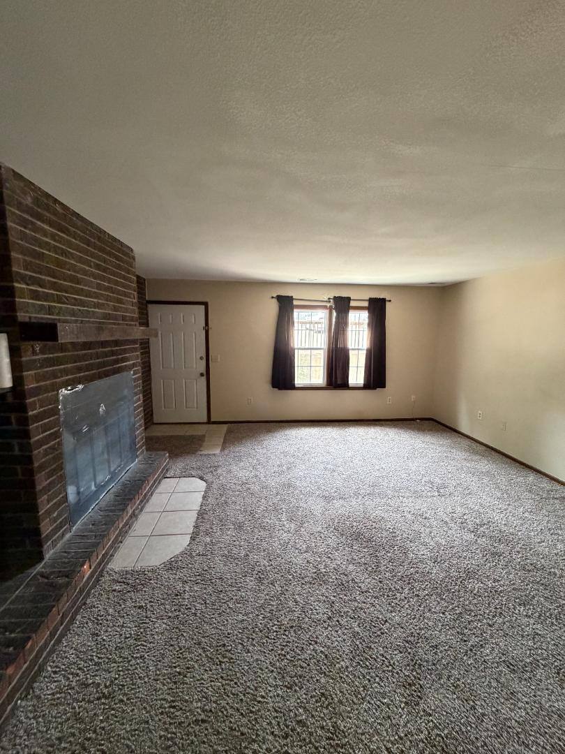 Townhouse for rent at 117 Ventura Ave #11, Jefferson City, MO 65109