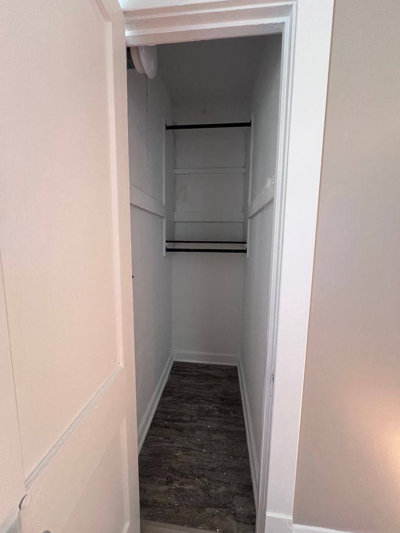 Apartment for rent at 641 Parkwood St NE, Grand Rapids, MI 49503