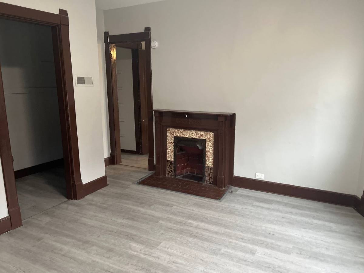 Apartment for rent at 318 S Green St, Crawfordsville, IN 47933