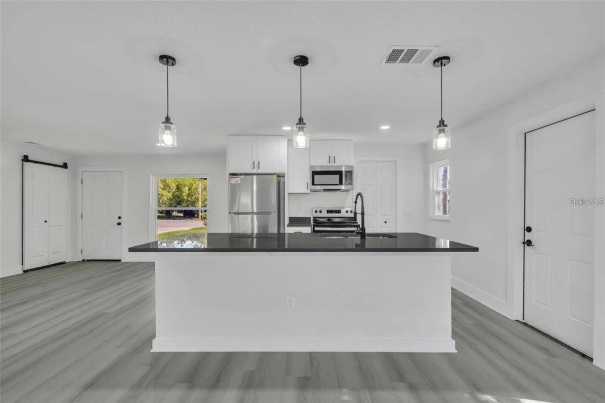 House for rent at 920 Lockhart St, Daytona Beach, FL 32114