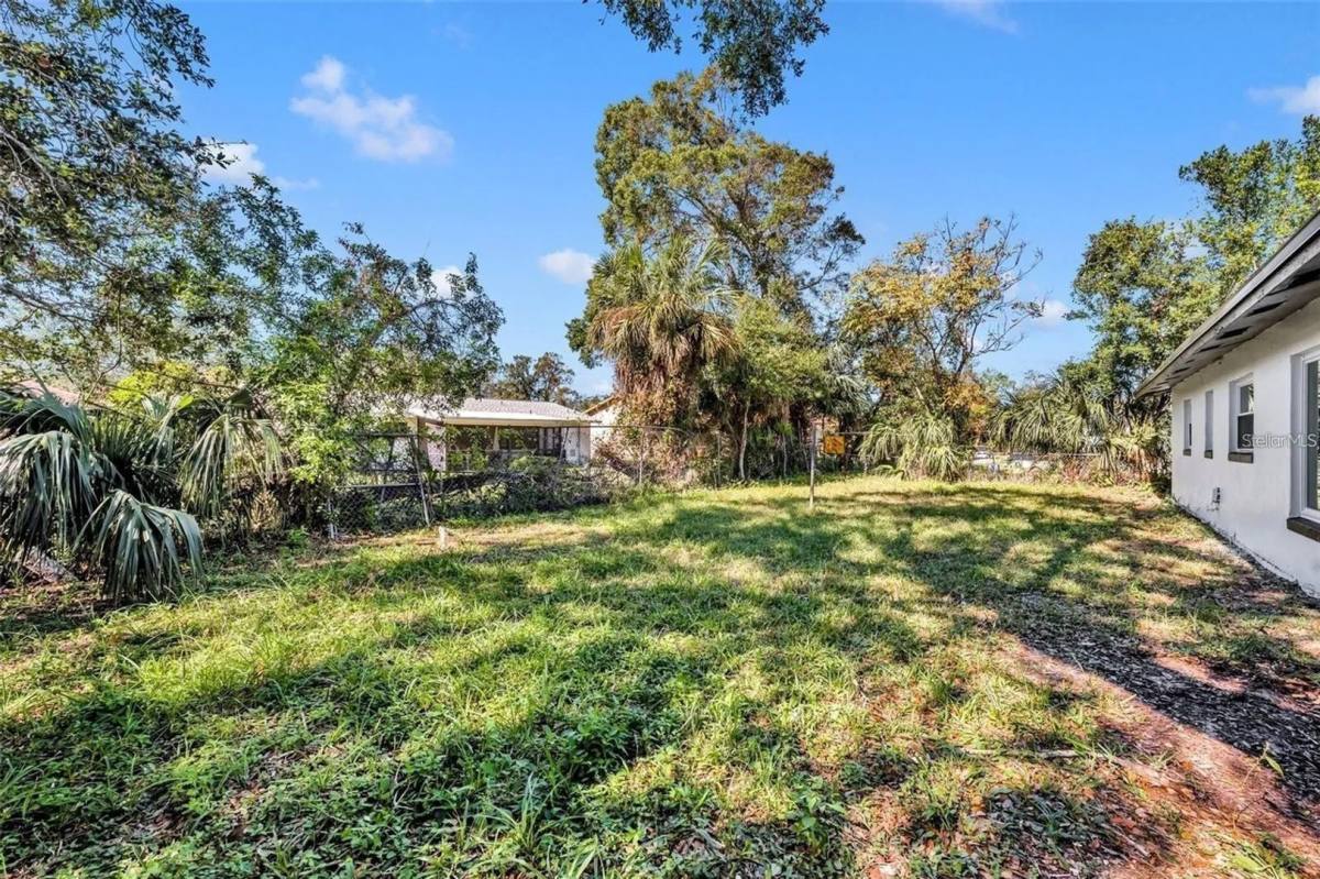 House for rent at 920 Lockhart St, Daytona Beach, FL 32114