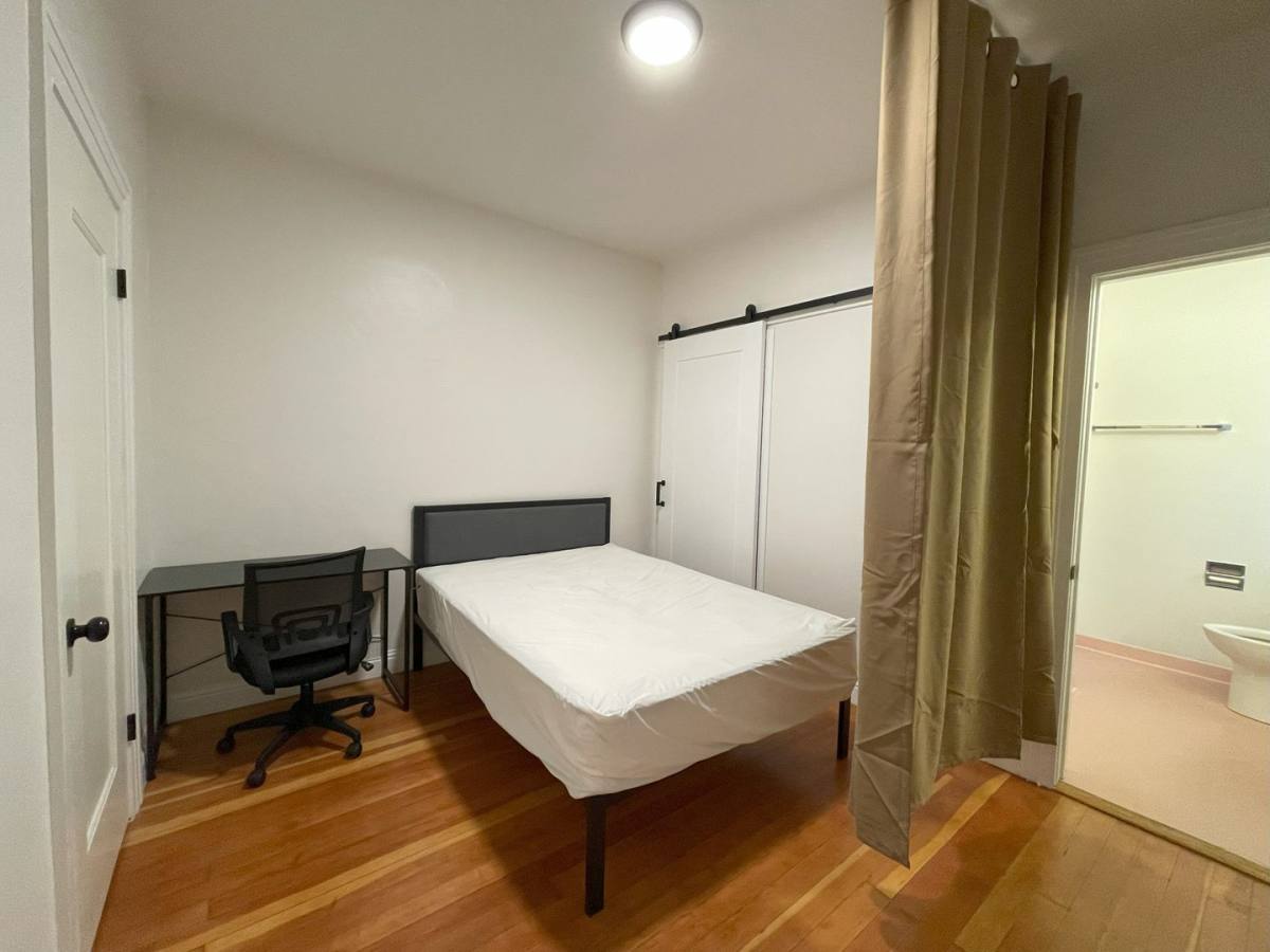 Apartment for rent at 2619 College Ave, Berkeley, CA 94704