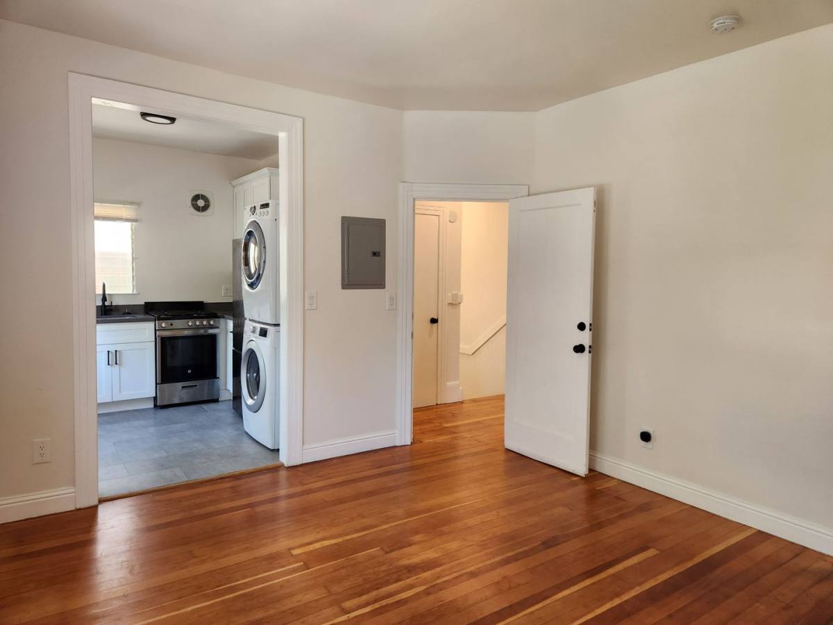 Apartment for rent at 2619 College Ave, Berkeley, CA 94704
