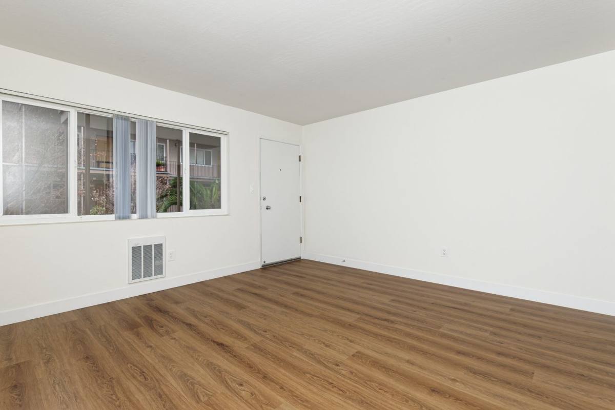 Apartment for rent at 540 Callan Ave, San Leandro, CA 94577