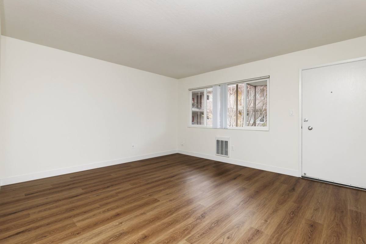 Apartment for rent at 540 Callan Ave, San Leandro, CA 94577