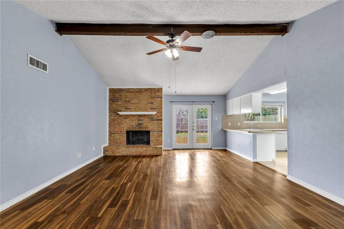 House for rent at 7221 Misty Meadow Dr S, Fort Worth, TX 76133