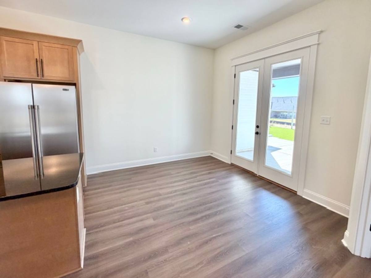 Apartment for rent at 4877 Chatelet Dr, Olive Branch, MS 38654