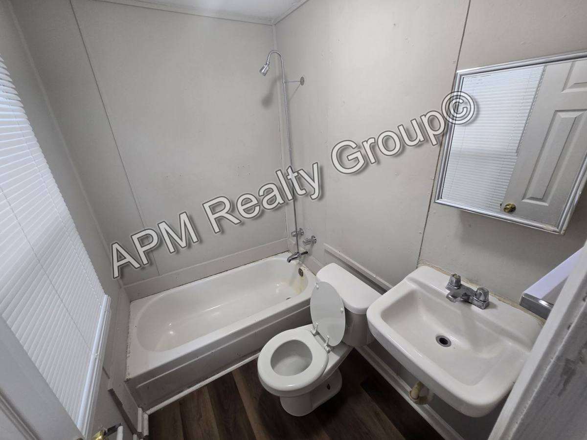 House for rent at 1229 King St, Columbia, SC 29205
