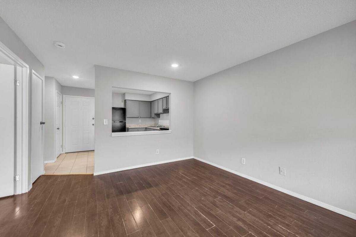 Apartment for rent at 1500 E 29th St, Kansas City, MO 64109