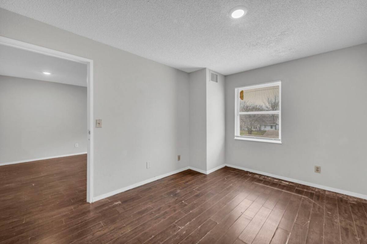 Apartment for rent at 1500 E 29th St, Kansas City, MO 64109