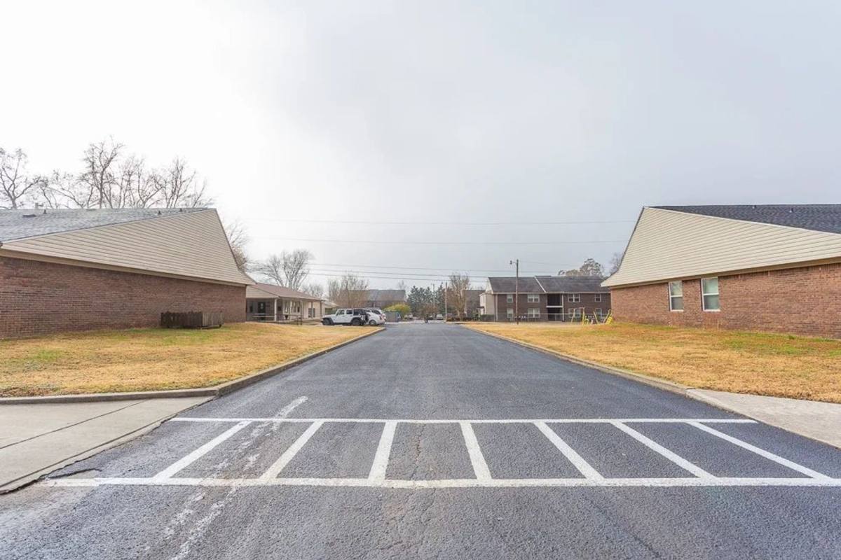 Apartment for rent at 500 Cumberland Ave, Jasper, TN 37347