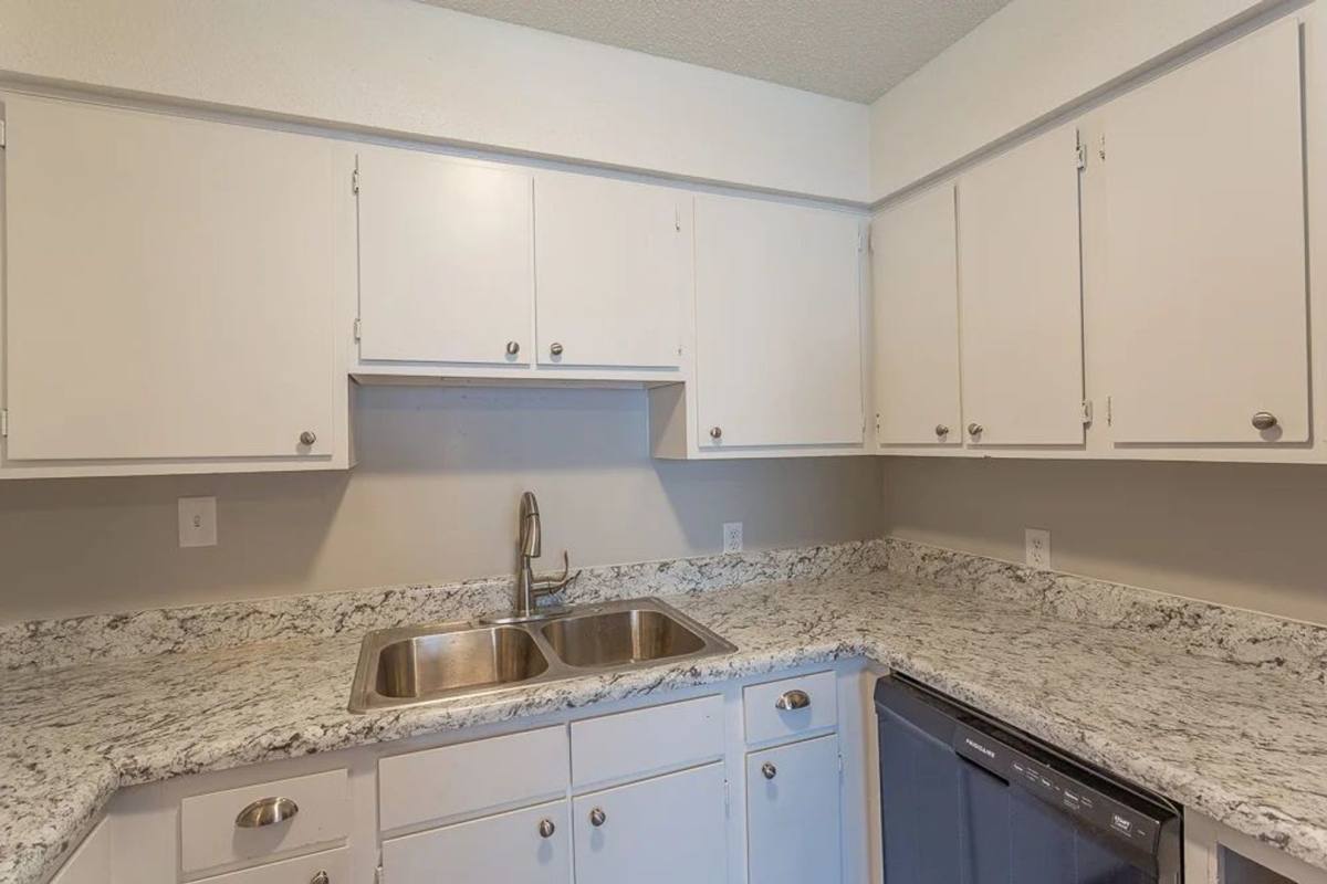 Apartment for rent at 500 Cumberland Ave, Jasper, TN 37347