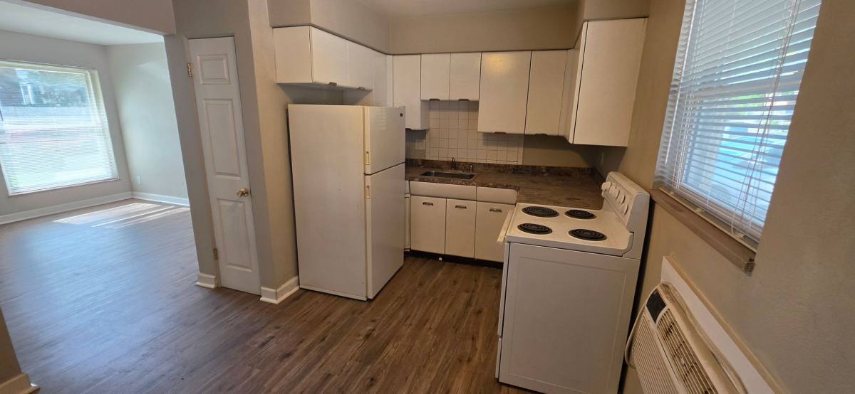 Apartment for rent at 735 Syracuse Ave, Saint Louis, MO 63130